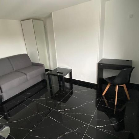 Bella Vita - Studio Tout Equipe - Tv Netflix - Centre Ville 100M- Gare 50M - Basilique 200M Lisieux Εξωτερικό φωτογραφία