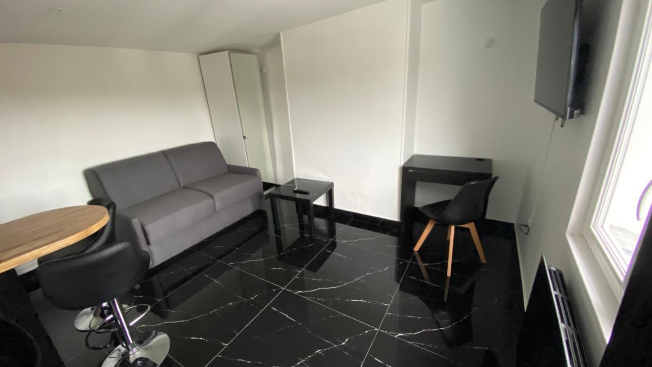 Bella Vita - Studio Tout Equipe - Tv Netflix - Centre Ville 100M- Gare 50M - Basilique 200M Lisieux Εξωτερικό φωτογραφία